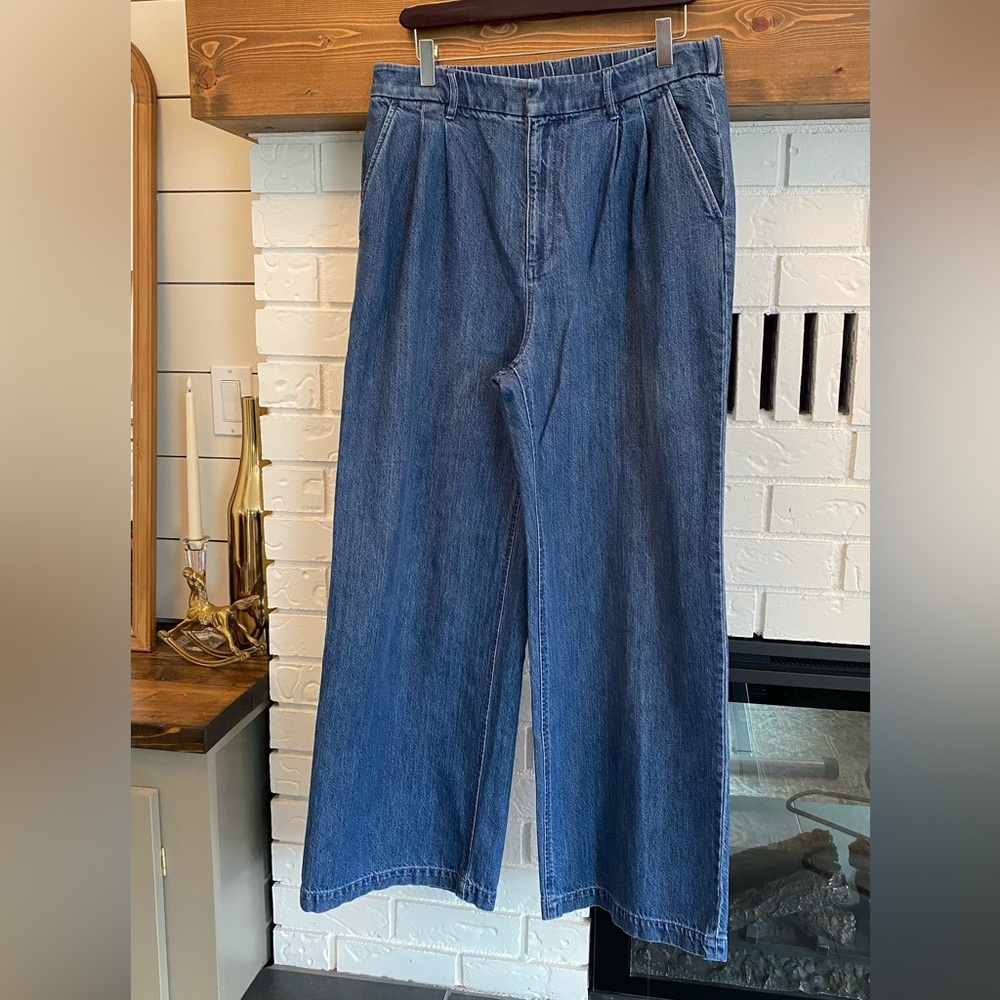 GAP Wide Leg Flare Jeans in Dark Blue Denim - Picture 3 of 15